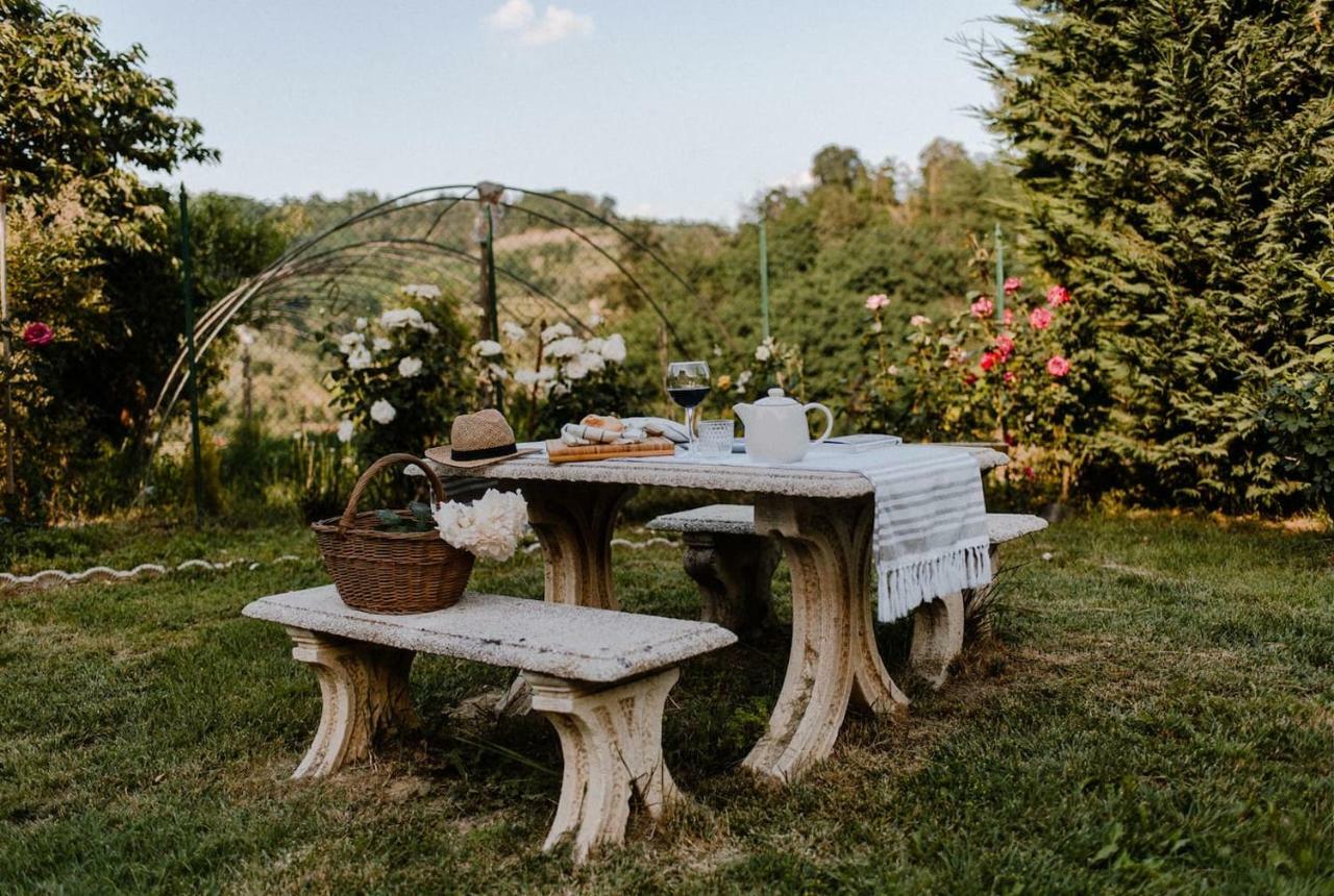 La Quiete Del Roero - Casa Vacanze Nel Verde Villa Monticello d'Alba Luaran gambar